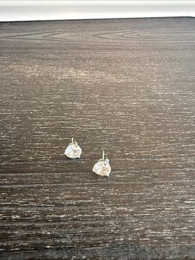 Crystal Heart Stud Earrings - Clear Gold-Tone
